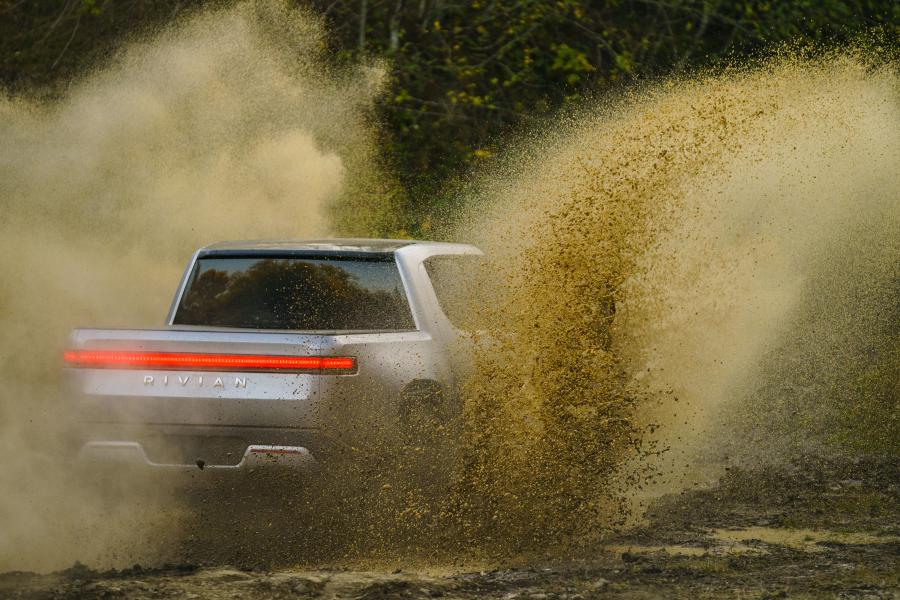 Rivian R1T 2018 года  (фото 36 из 58)